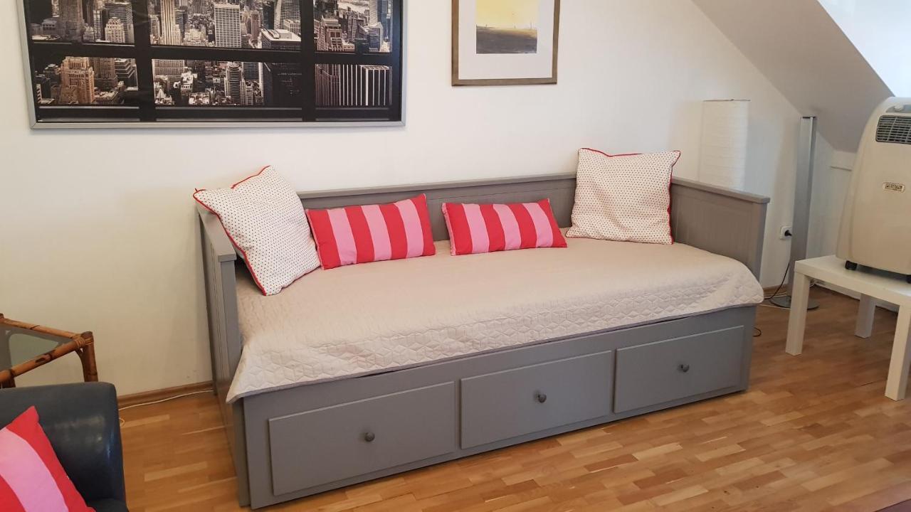 Апартаменти Luna City Apartman Шопрон Екстер'єр фото